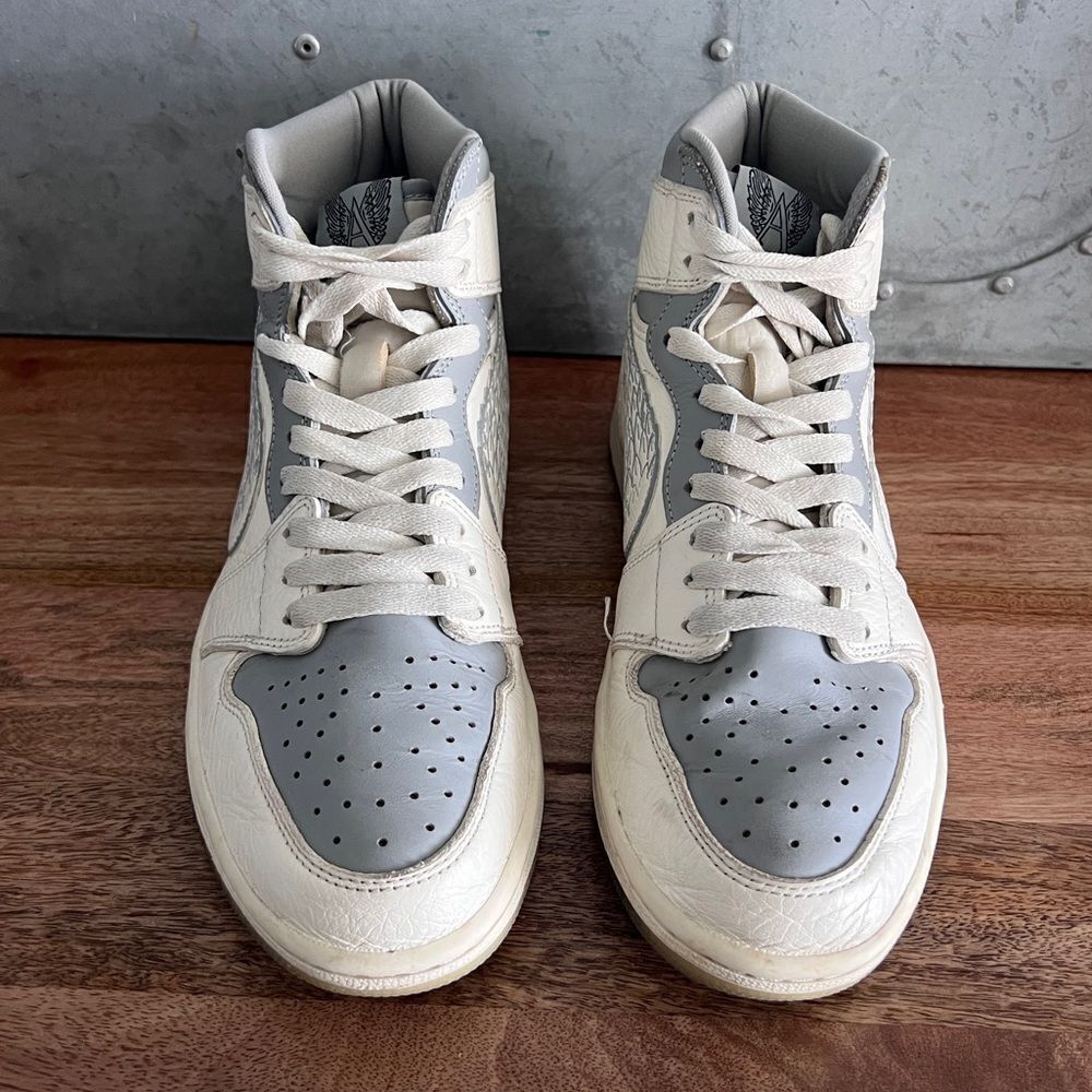 Heaven on Earth High-Top Sneakers - Men’s Size 8